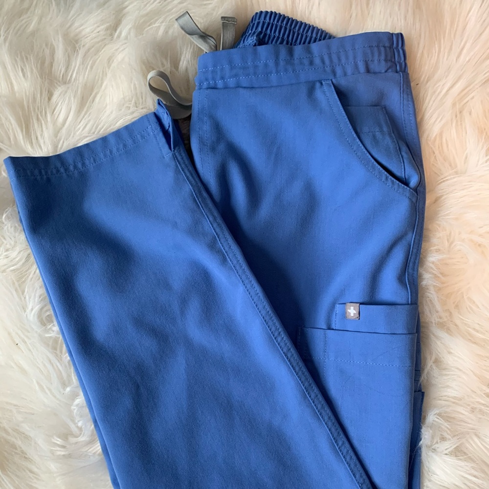 Figs: Yola Petite Skinny Ceil Blue Scrub Pants